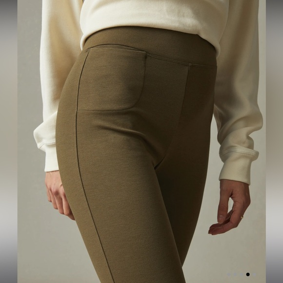 AMERICAN GIANT-Ponte Slim Pant
High Rise color BEECH Size 0. NWOT - Picture 4 of 12